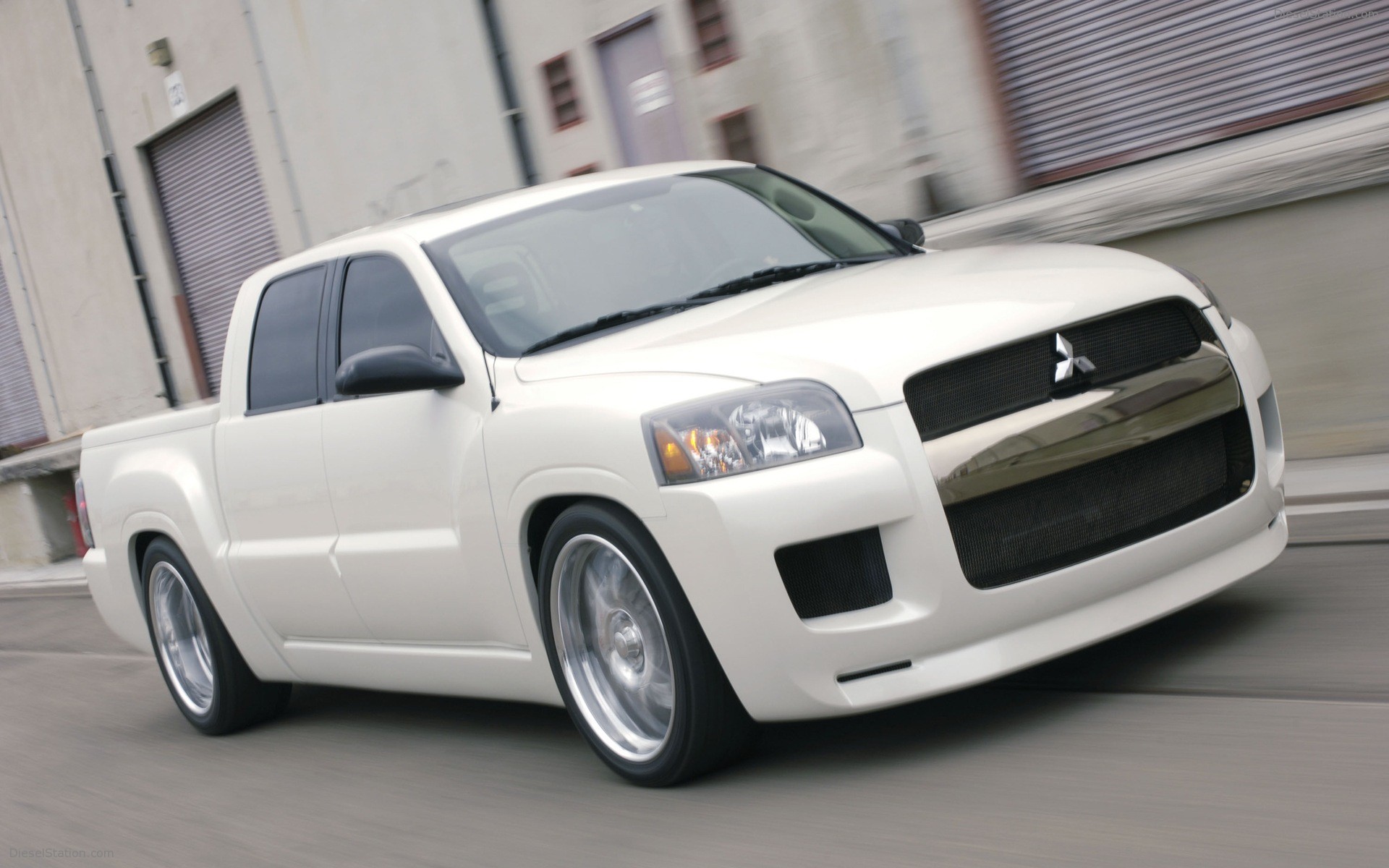 Mitsubishi Street Raider Concept